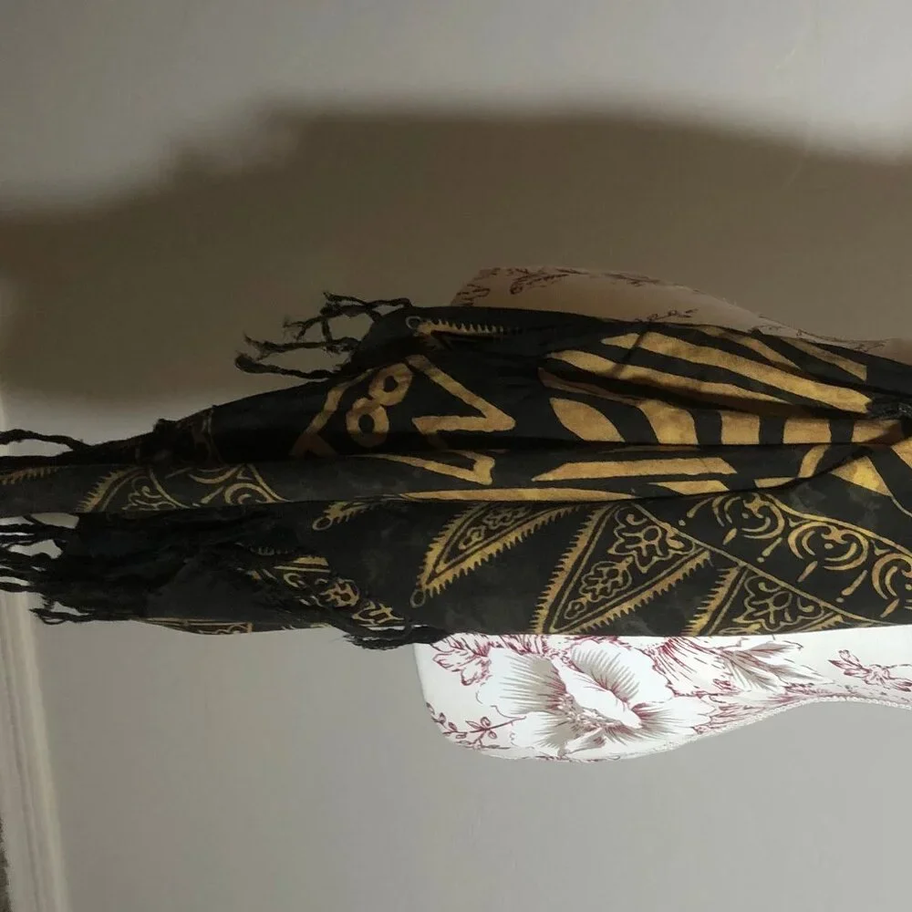 ✨ Statement Black & Gold Tribal Print Shawl Wrap – Boho Luxe & Versatile